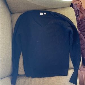 Gap Black sweater size S